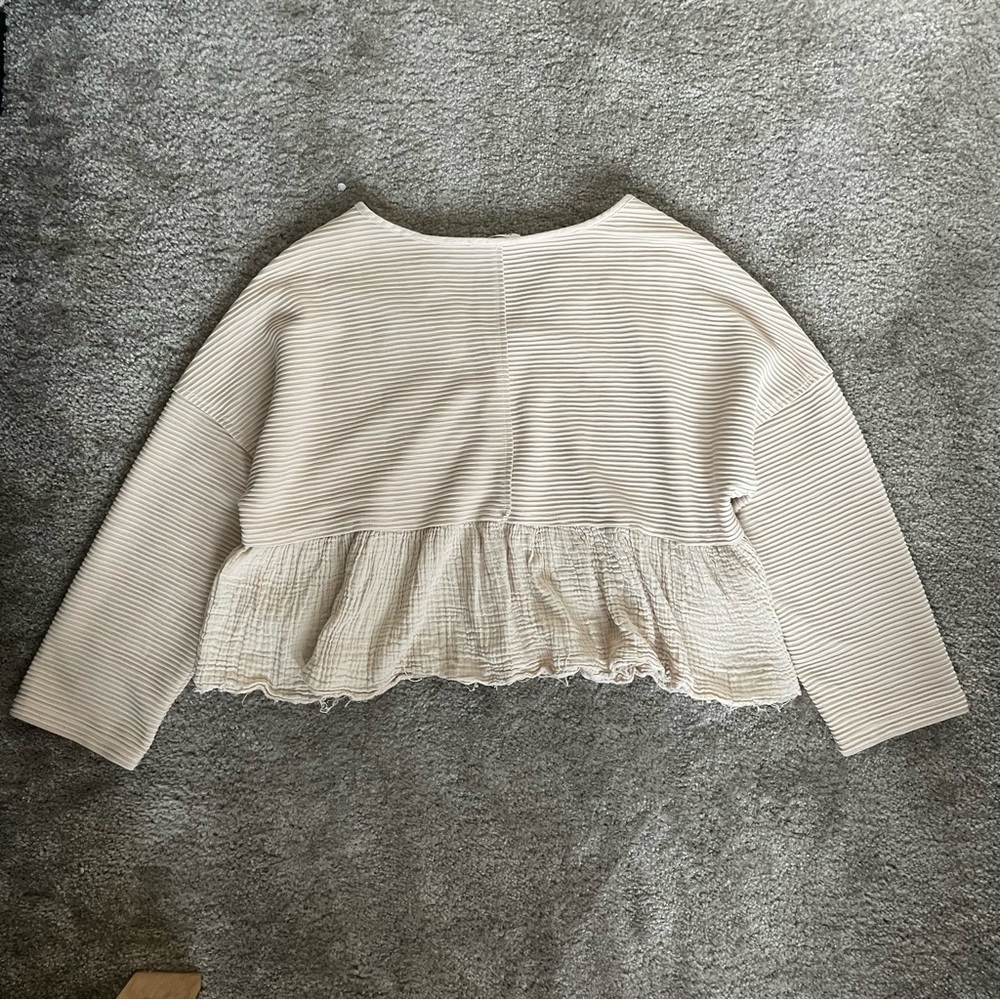 Button front blouse - Picture 2 of 4